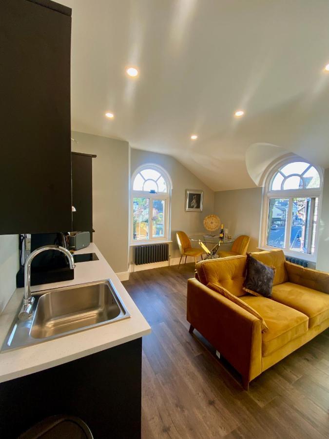 3 West End Boutique Apartment 鲍内斯温德米尔 外观 照片