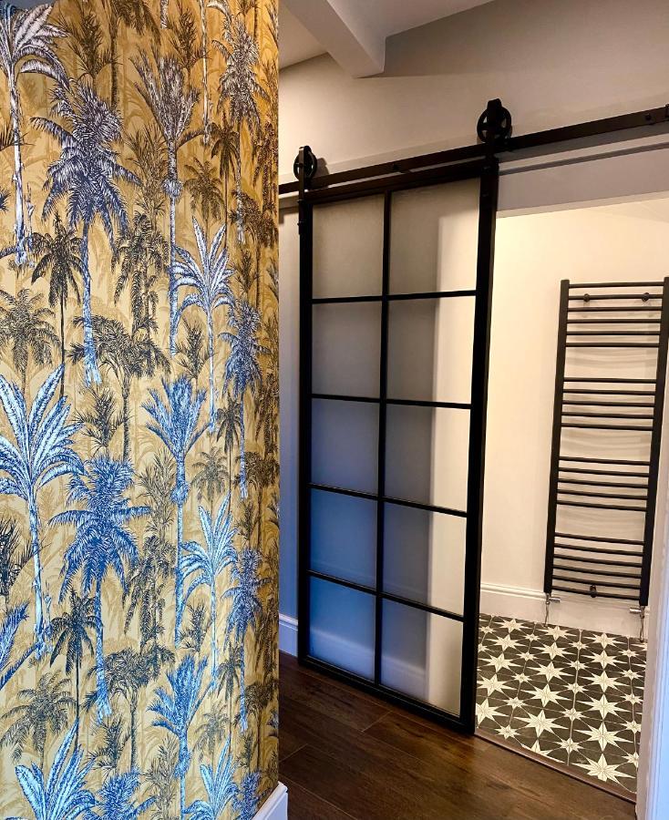3 West End Boutique Apartment 鲍内斯温德米尔 外观 照片
