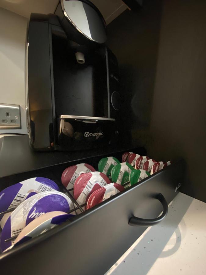 3 West End Boutique Apartment 鲍内斯温德米尔 外观 照片