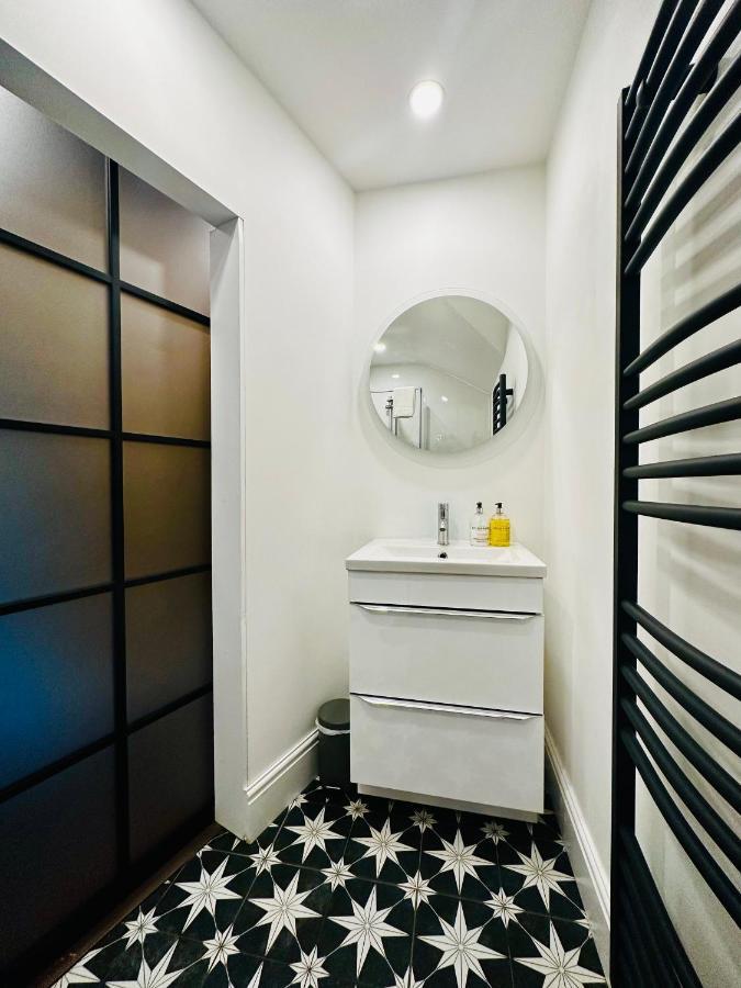 3 West End Boutique Apartment 鲍内斯温德米尔 外观 照片